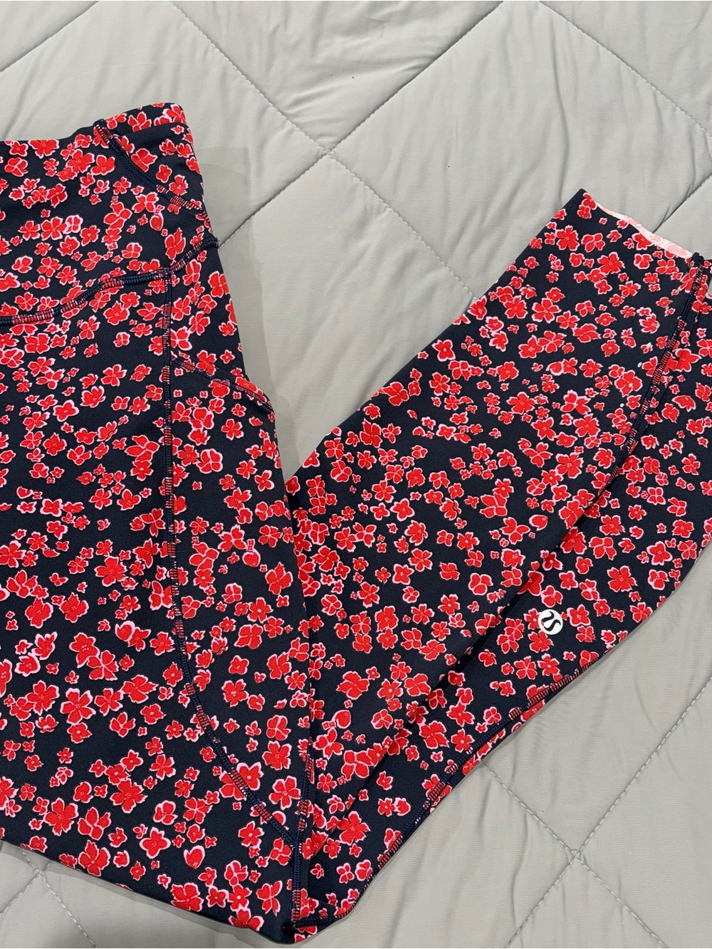 lululemon athletica Navy Leggings with Red-Pink Floral Print - Picture 2 of 5